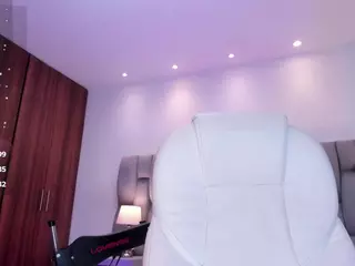 Beverly-johnson's Live Sex Cam Show