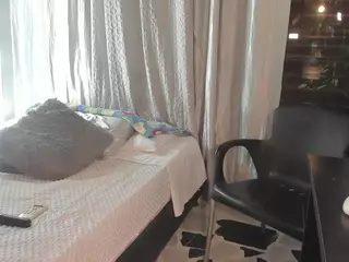 DaniCuteXXX's Live Sex Cam Show