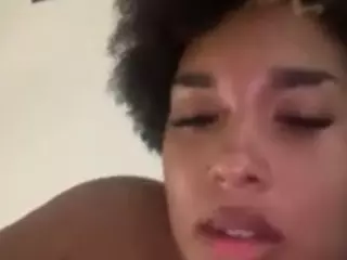 honeyglow22's Live Sex Cam Show