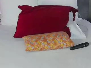 LaraVoss's Live Sex Cam Show