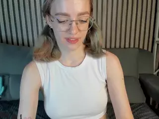 Rocket-bunnyy's Live Sex Cam Show