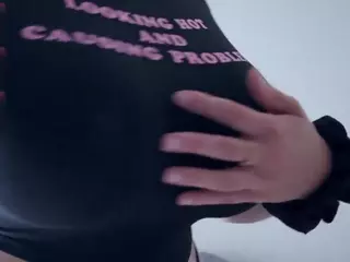 thepinkmaskbabe's Live Sex Cam Show