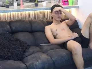Sexe-Sauvage-AD's Live Sex Cam Show