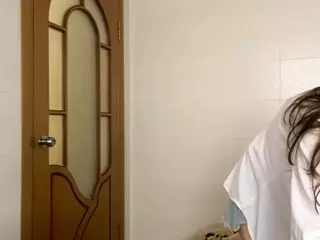 Julia's Live Sex Cam Show