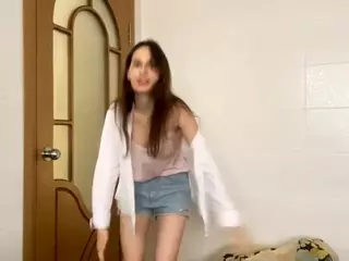 Julia's Live Sex Cam Show