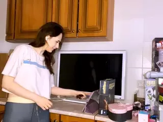 Julia's Live Sex Cam Show
