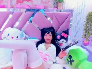 Akane-Hikari's Live Sex Cam Show