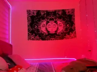 Anyeliic's Live Sex Cam Show