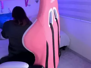 Anyeliic's Live Sex Cam Show