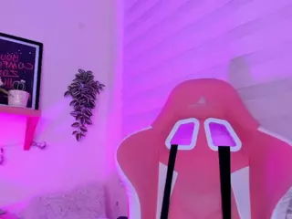 Anyeliic's Live Sex Cam Show