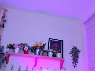 Anyeliic's Live Sex Cam Show