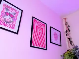 Anyeliic's Live Sex Cam Show