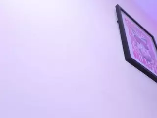 Anyeliic's Live Sex Cam Show