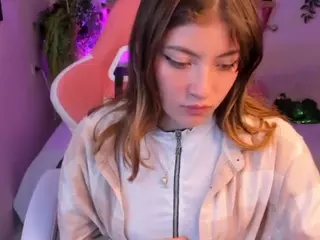Anyeliic's Live Sex Cam Show