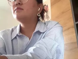 Ella's Live Sex Cam Show