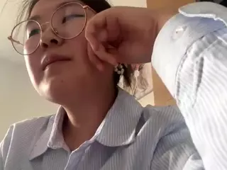 Ella's Live Sex Cam Show