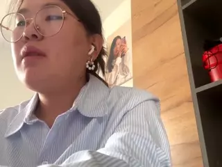 Ella's Live Sex Cam Show