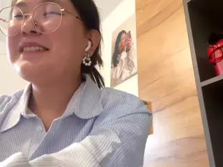 Ella's Live Sex Cam Show