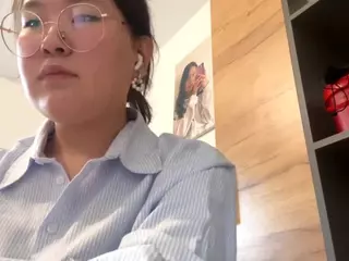 Ella's Live Sex Cam Show
