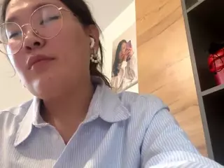Ella's Live Sex Cam Show
