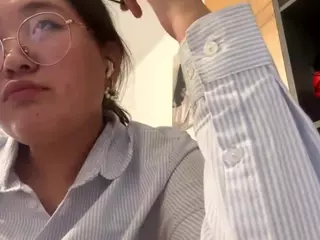 Ella's Live Sex Cam Show