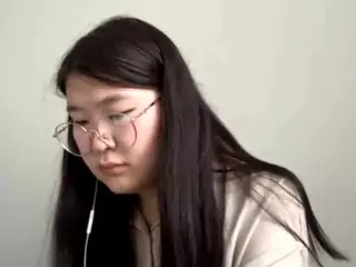 Ella's Live Sex Cam Show