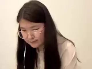 Ella's Live Sex Cam Show