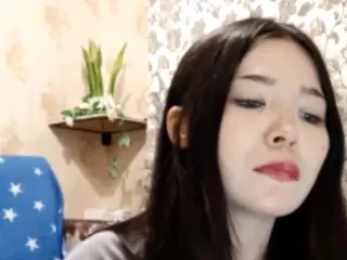 EdithaBenskin's Live Sex Cam Show