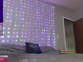 guitarchikk's Live Sex Cam Show