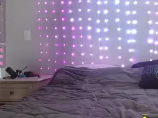 guitarchikk's Live Sex Cam Show