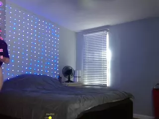 guitarchikk's Live Sex Cam Show