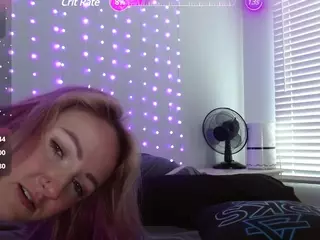 guitarchikk's Live Sex Cam Show