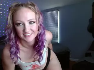 guitarchikk's Live Sex Cam Show