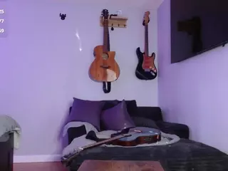 guitarchikk's Live Sex Cam Show