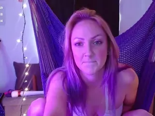 guitarchikk's Live Sex Cam Show