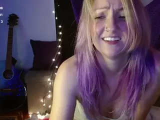 guitarchikk's Live Sex Cam Show