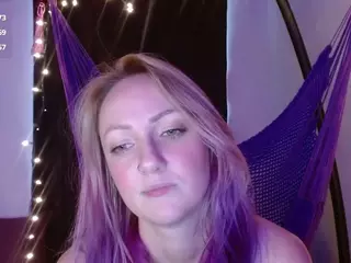 guitarchikk's Live Sex Cam Show