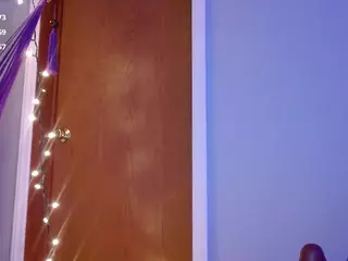 guitarchikk's Live Sex Cam Show