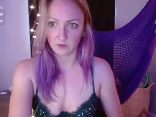 guitarchikk's Live Sex Cam Show