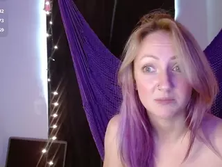 guitarchikk's Live Sex Cam Show