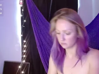 guitarchikk's Live Sex Cam Show