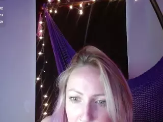 guitarchikk's Live Sex Cam Show