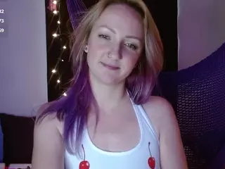 guitarchikk's Live Sex Cam Show