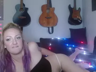 guitarchikk's Live Sex Cam Show