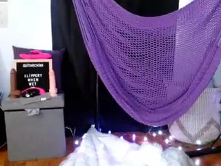 guitarchikk's Live Sex Cam Show