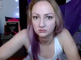 guitarchikk's Live Sex Cam Show