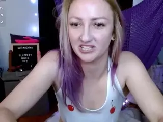guitarchikk's Live Sex Cam Show