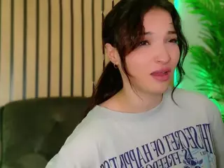 IchTahira's Live Sex Cam Show