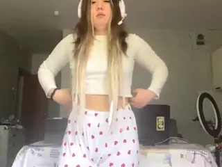 MarianGreaves's Live Sex Cam Show