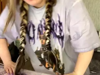 MarianGreaves's Live Sex Cam Show